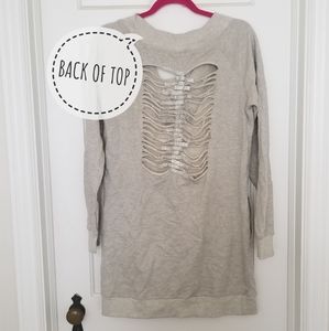 🆕️ NWOT Sydney Jewelled Shredded Back Tunic